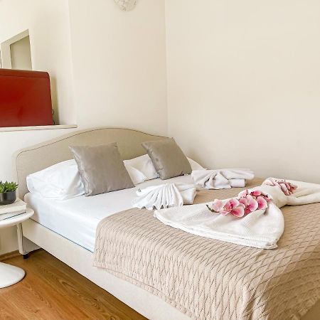 Perla Apartments Бол Экстерьер фото