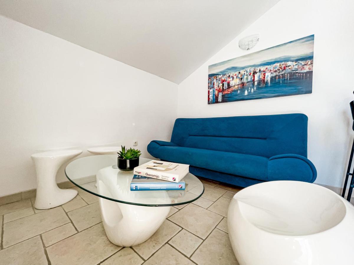 Perla Apartments Бол Экстерьер фото