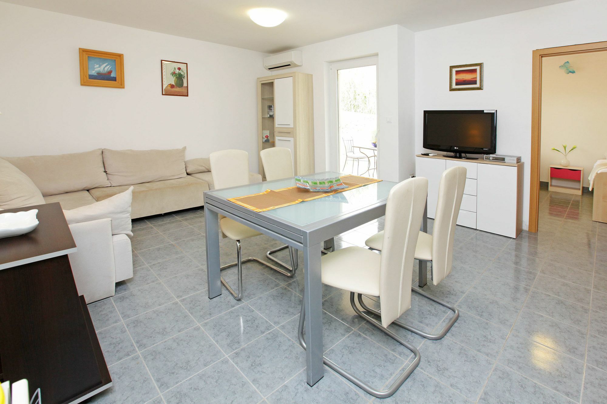 Perla Apartments Бол Экстерьер фото