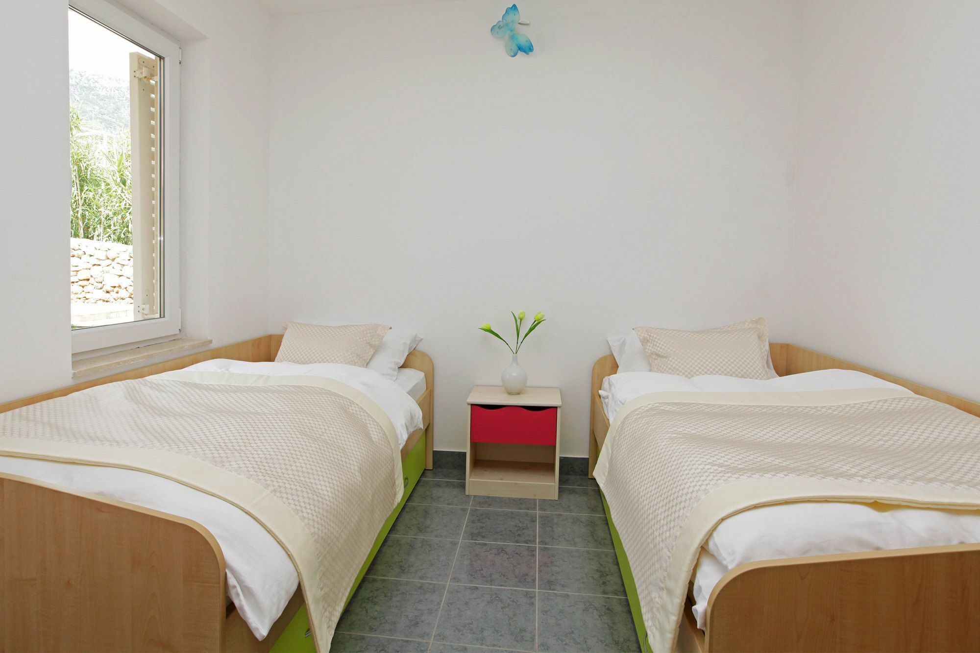 Perla Apartments Бол Экстерьер фото